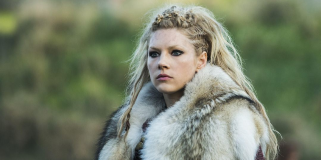 Atriz Katheryn Winnick como a personagem Lagertha