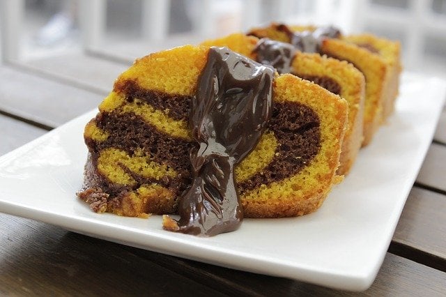 Bolo de cenoura com chocolate